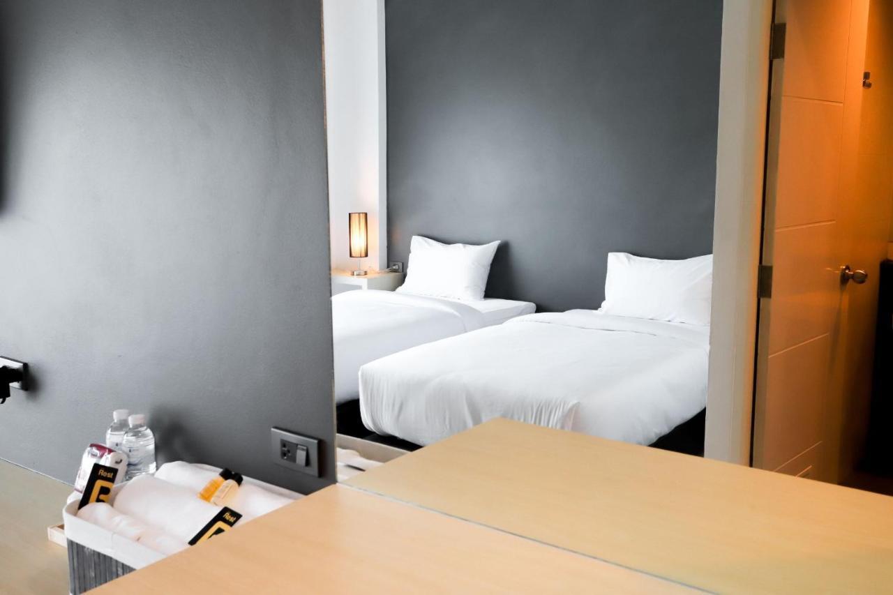The Rest Hotel - ประจวบ Prachuap Khiri Khan Exterior photo